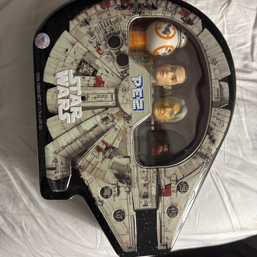 Disney 2017 Star War Pez Dispensers